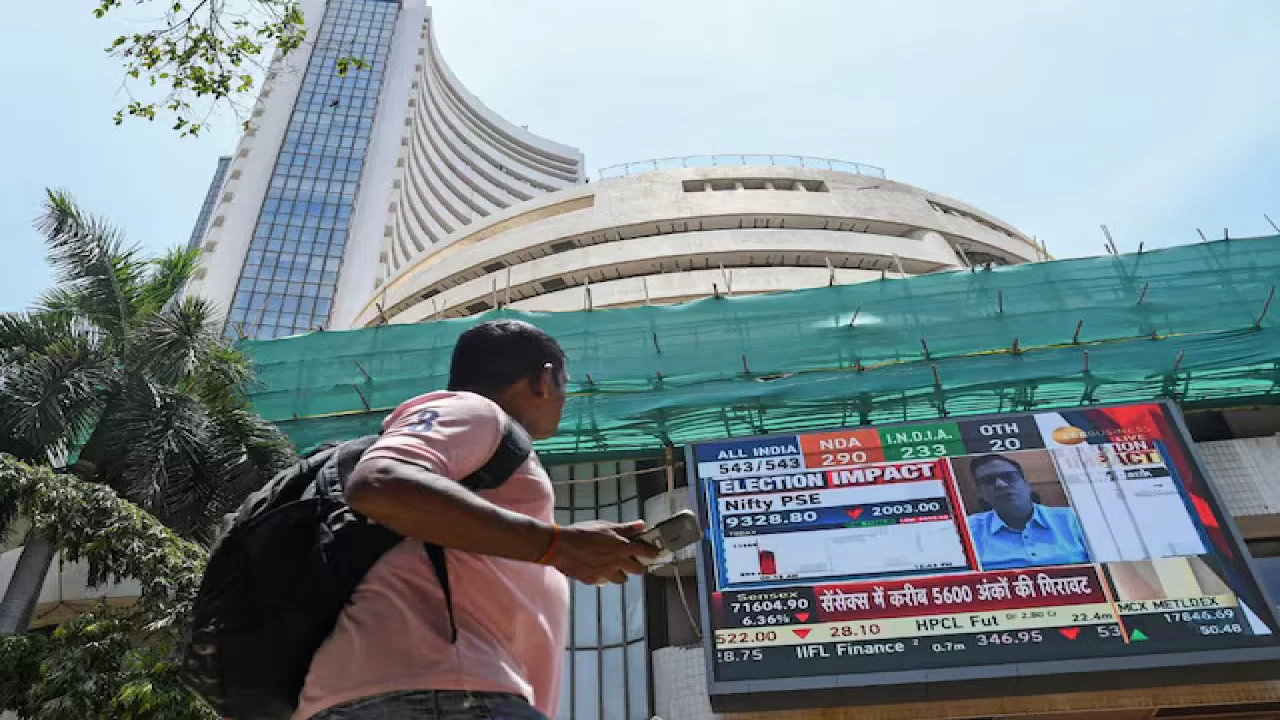 Sensex Ends 400 Points Higher, Nifty At 24,900; Financials, FMCG Gain
