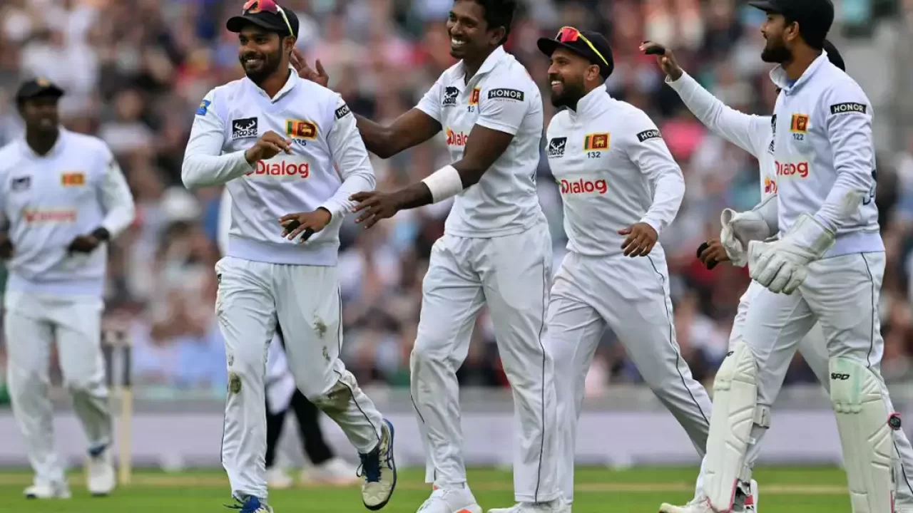 Sri Lanka stage dramatic fightback with improved bowling performance